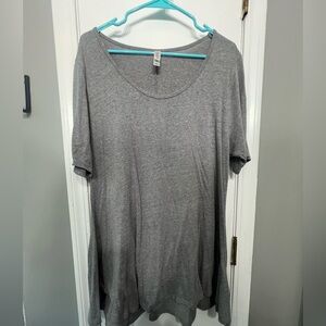 LuLaRoe Gray Oversized T-Shirt with Scoop Neck